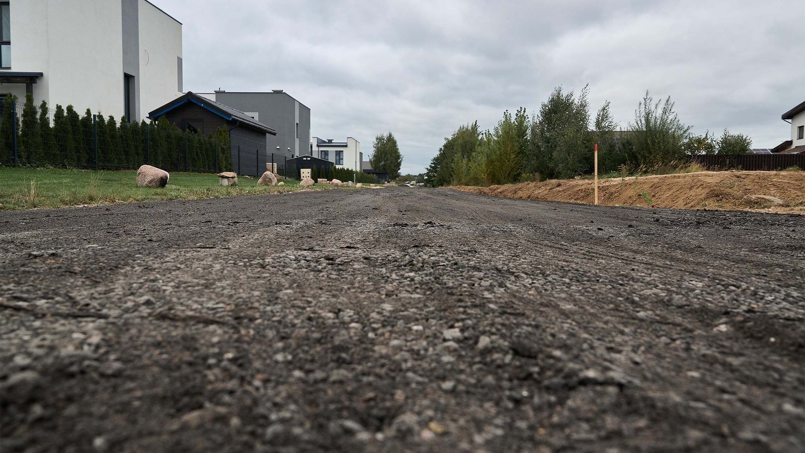 Kelių įrengimas iš frezuoto asfalto